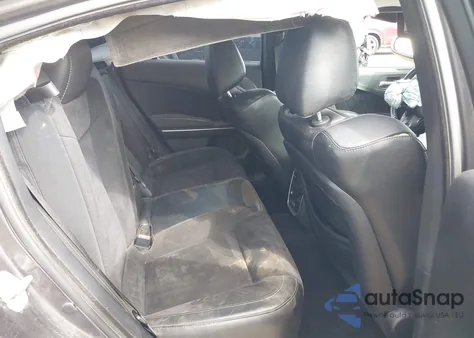 2019 Dodge Charger Scat Pack z USA, uszkodzony, nr VIN 2C3CDXGJ6KH553389